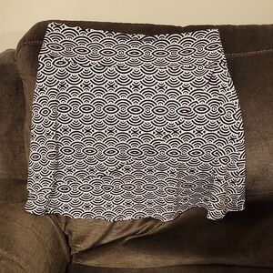 Soybu Black and White Wave Pattern Mini Skirt